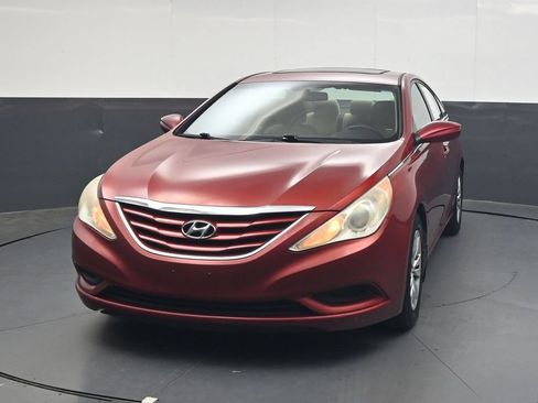 Used 2011 Hyundai Sonata GLS FWD image 12