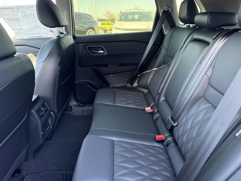 New 2026 Nissan Rogue Platinum AWD/4WD image 6