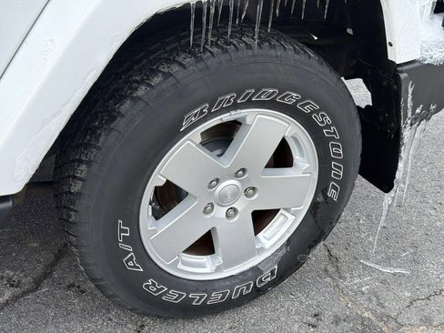 Used 2012 Jeep Wrangler Sahara w/ Dual Top Group image 11