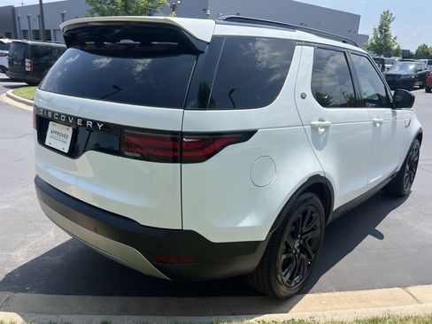 Certified 2025 Land Rover Discovery S AWD/4WD image 7