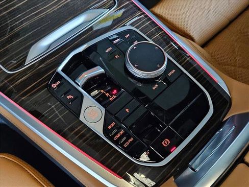 New 2026 BMW X5 sDrive40i w/ M Sport Package image 11