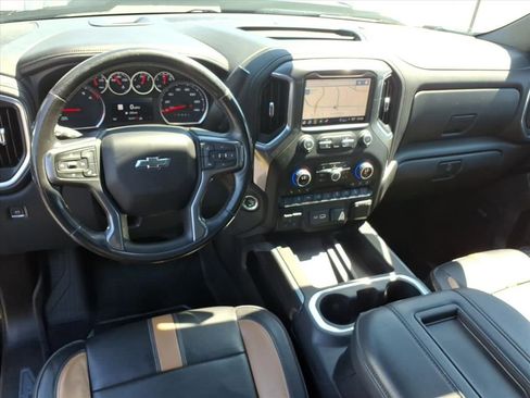 Used 2021 Chevrolet Silverado 2500 LTZ w/ Carhartt Edition AWD/4WD image 29
