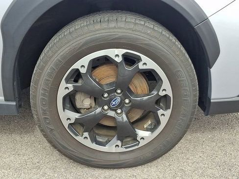 Used 2023 Subaru Crosstrek 2.0i Premium image 11