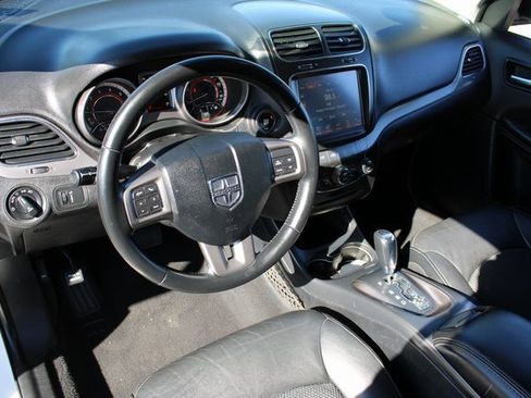 Used 2019 Dodge Journey Crossroad image 2