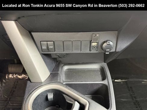 Used 2016 Toyota RAV4 XLE AWD/4WD image 24