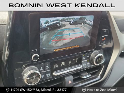 Used 2024 Toyota Highlander LE image 18