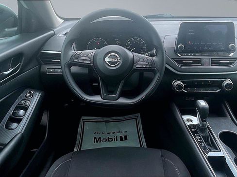 Certified 2025 Nissan Altima 2.5 S FWD image 6