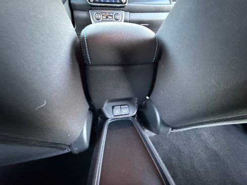 Certified 2025 Nissan Leaf S image 32