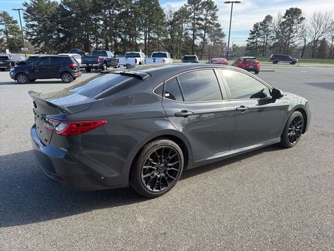 Used 2025 Toyota Camry LE image 8