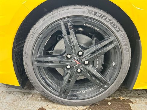 New 2026 Chevrolet Corvette Stingray Coupe w/ Battery Protection Package image 26