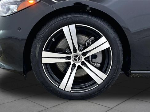 Used 2024 Mercedes-Benz C 300 4MATIC Sedan w/ Exclusive Trim Package image 11