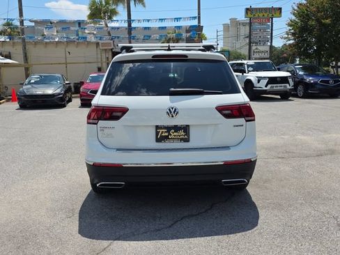 Used 2021 Volkswagen Tiguan SE AWD/4WD image 5