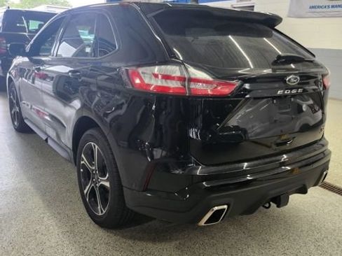 Used 2022 Ford Edge ST w/ Equipment Group 401A AWD/4WD image 14