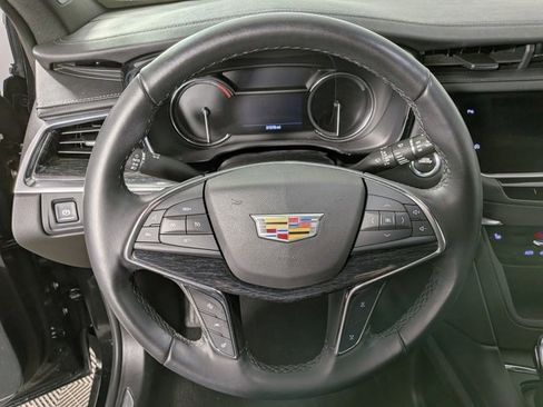 Certified 2022 Cadillac XT5 Premium Luxury image 19