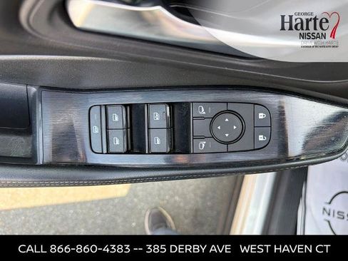 Certified 2024 Nissan Rogue SV AWD/4WD image 19