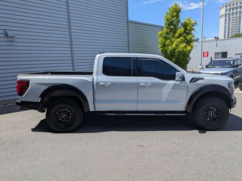 Used 2025 Ford F150 Raptor AWD/4WD image 2