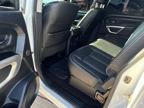 Used 2019 Nissan Titan PRO-4X w/ Pro-4x Convenience Package image 24