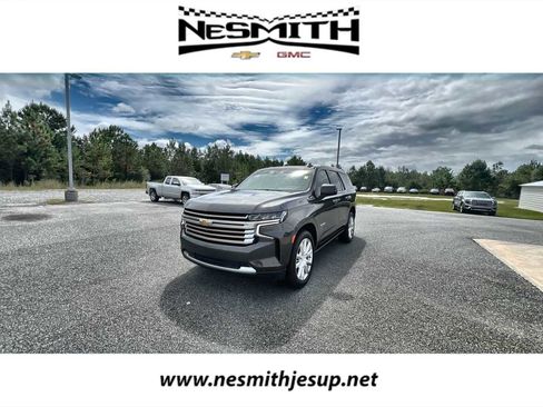 Used 2021 Chevrolet Tahoe High Country w/ Premium Package image 1