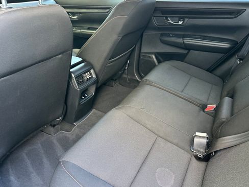 Used 2025 Honda CR-V Sport image 12