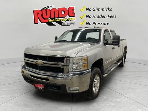 Used 2010 Chevrolet Silverado 2500 LT w/ Interior Plus Package AWD/4WD image 1