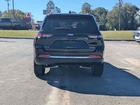 New 2025 Jeep Grand Cherokee Laredo RWD image 8
