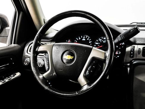 Used 2013 Chevrolet Avalanche LT w/ Suspension Package, Off-Road image 19