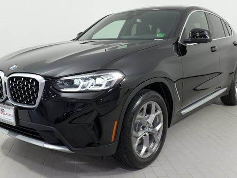 Used 2022 BMW X4 xDrive30i w/ Convenience Package image 6