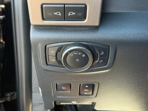 Used 2022 Ford F250 Platinum image 36