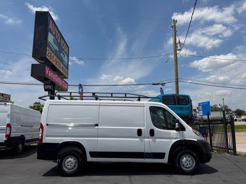Used 2021 RAM ProMaster 2500 FWD image 3