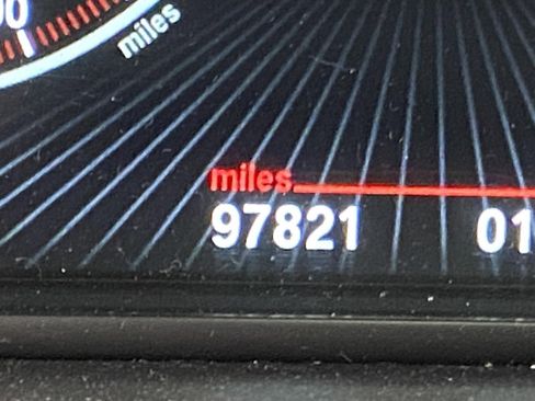 Used 2014 BMW 535i xDrive Sedan image 28