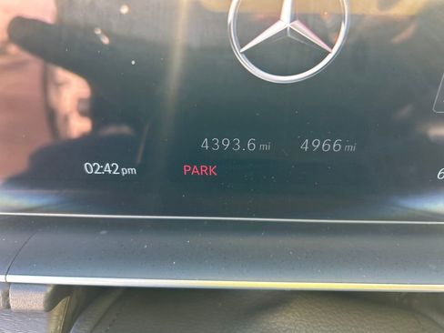 Used 2025 Mercedes-Benz GLE 53 AMG 4MATIC image 17