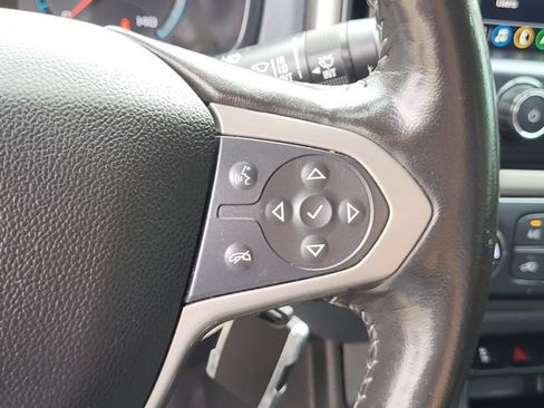 Used 2019 Chevrolet Colorado Z71 AWD/4WD image 16