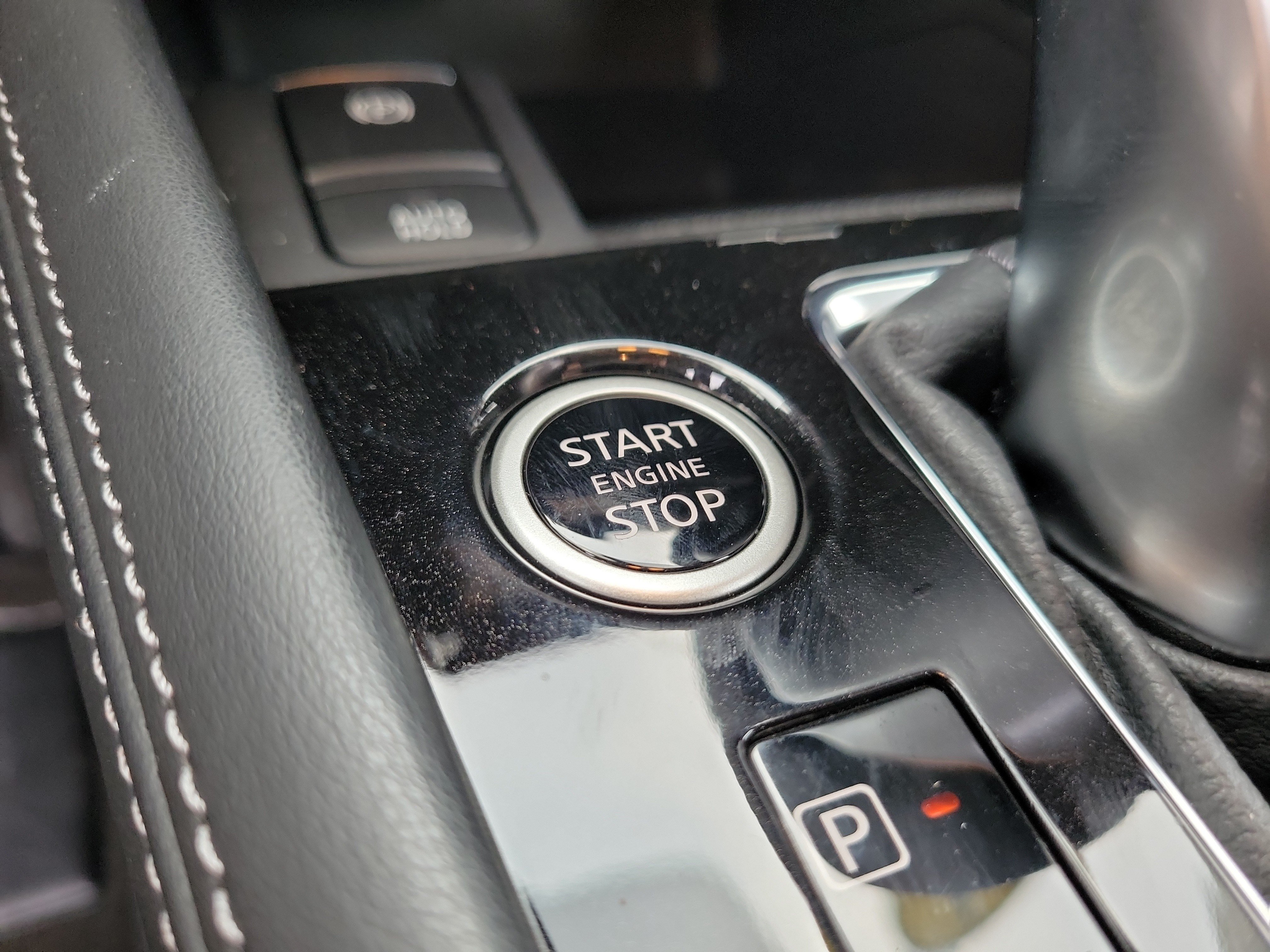 Used 2024 Nissan Kicks SV w/ Interior Electronics Package FWD image 20