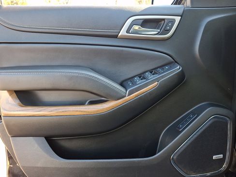 Used 2019 GMC Yukon XL Denali w/ Denali Ultimate Package image 15