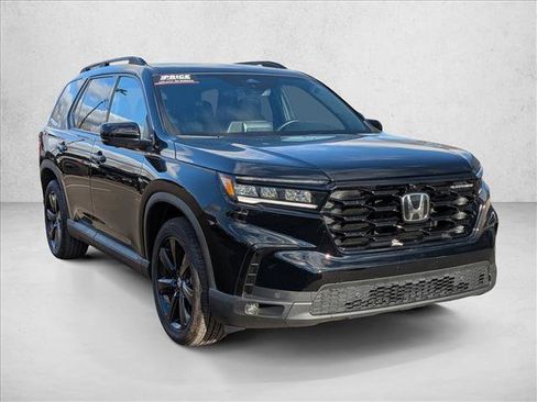 Used 2025 Honda Pilot Black Edition image 3