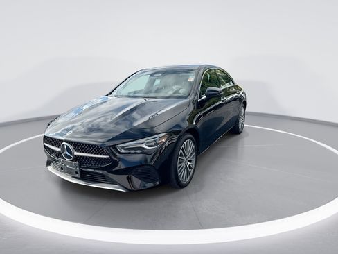 Used 2025 Mercedes-Benz CLA 250 4MATIC image 8