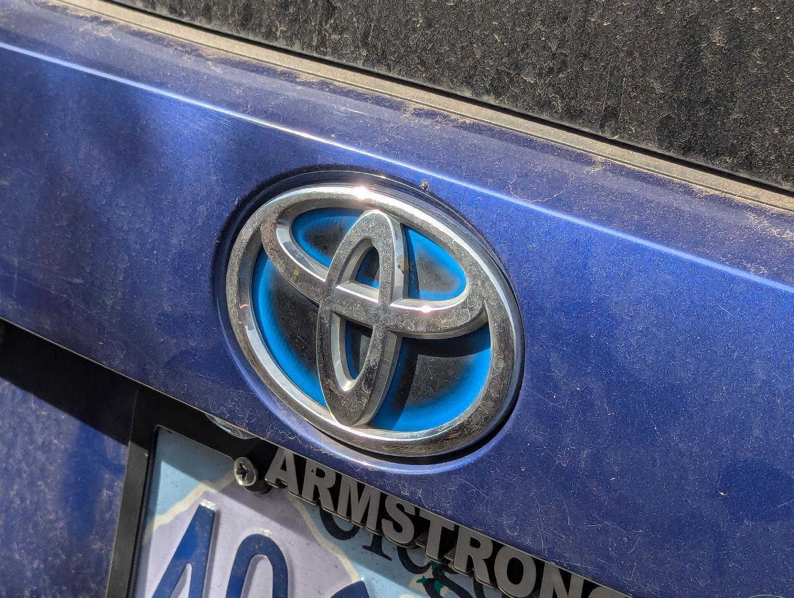 Used 2016 Toyota Prius Four w/ Advanced Technology Package FWD image 5