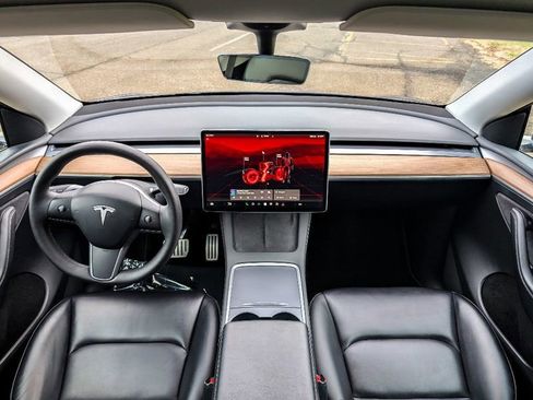 Used 2023 Tesla Model Y Performance AWD/4WD image 23