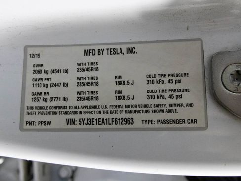 Used 2020 Tesla Model 3 Standard Range Plus image 46