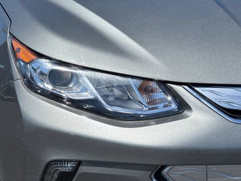 Used 2017 Chevrolet Volt LT FWD image 42