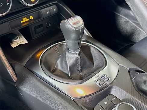 Used 2019 FIAT 124 Spider Abarth w/ Convenience Group image 15