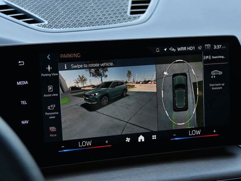 Used 2024 BMW X1 xDrive28i w/ Premium Package image 8