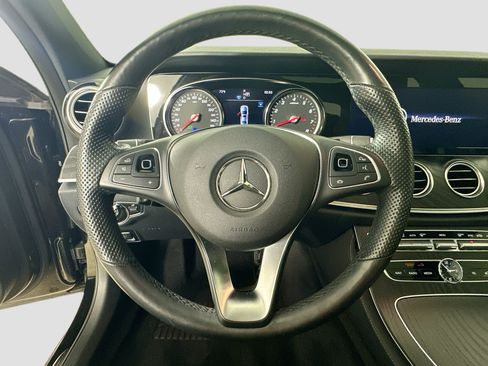 Certified 2018 Mercedes-Benz E 400 4MATIC Sedan image 11