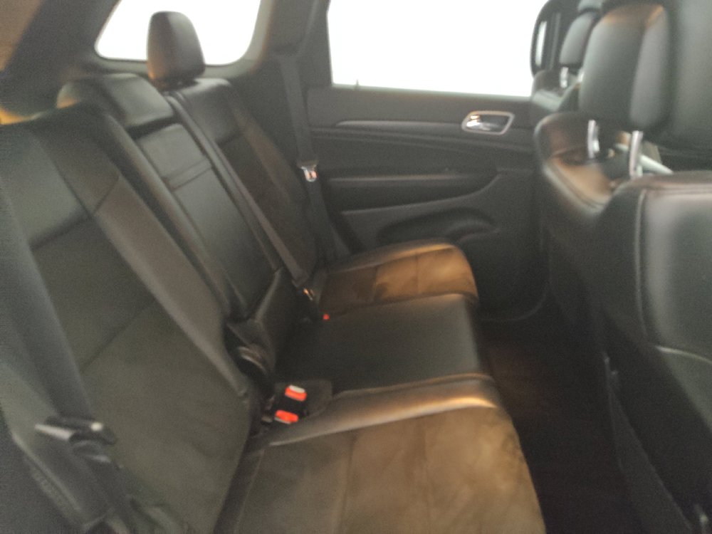 Used 2018 Jeep Grand Cherokee Altitude AWD/4WD image 19