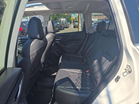 Used 2019 Subaru Forester Touring AWD/4WD image 6