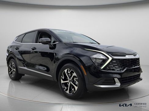 Used 2023 Kia Sportage EX image 9