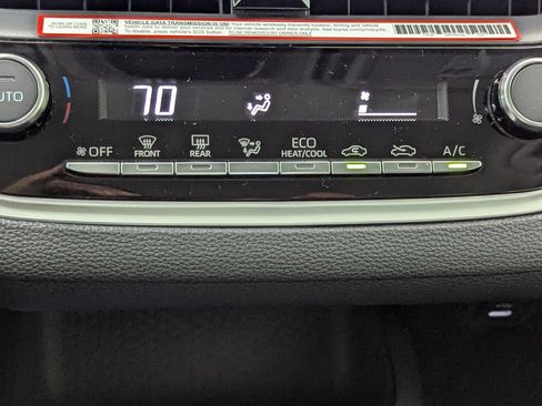 Used 2025 Toyota Corolla LE image 27