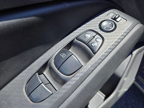 Used 2024 Nissan Altima 2.5 SV FWD image 18