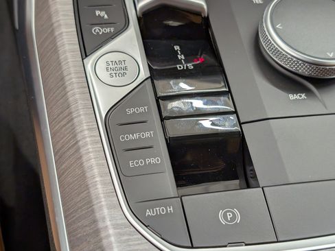 New 2026 BMW 330i Sedan w/ M Sport Package image 24