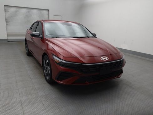 Used 2025 Hyundai Elantra Sport w/ Cargo Package FWD image 14